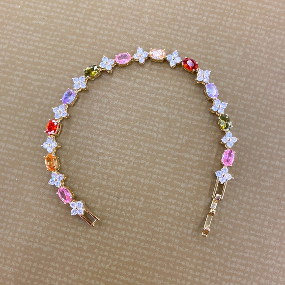 Crystal Bracelet - Picture 1 of 4